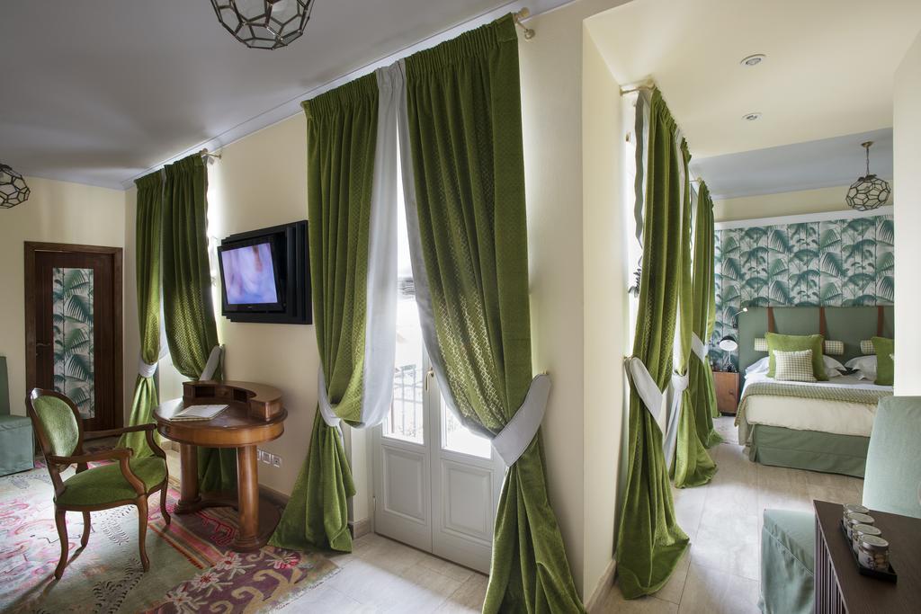 Junior Suite,319352053:JPEG